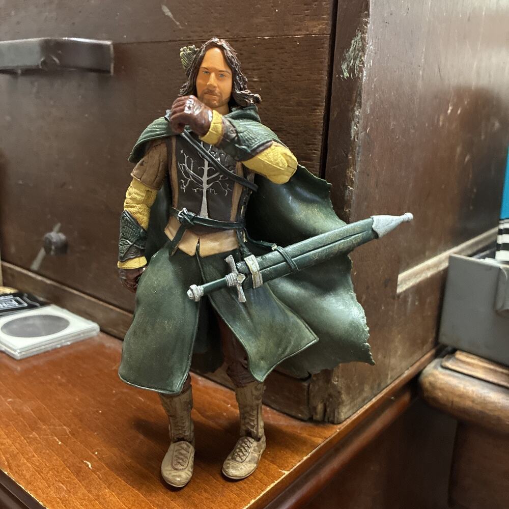 2002 ToyBiz Lord Of The Rings Two Towers Faramir Action Figure  HOM5040